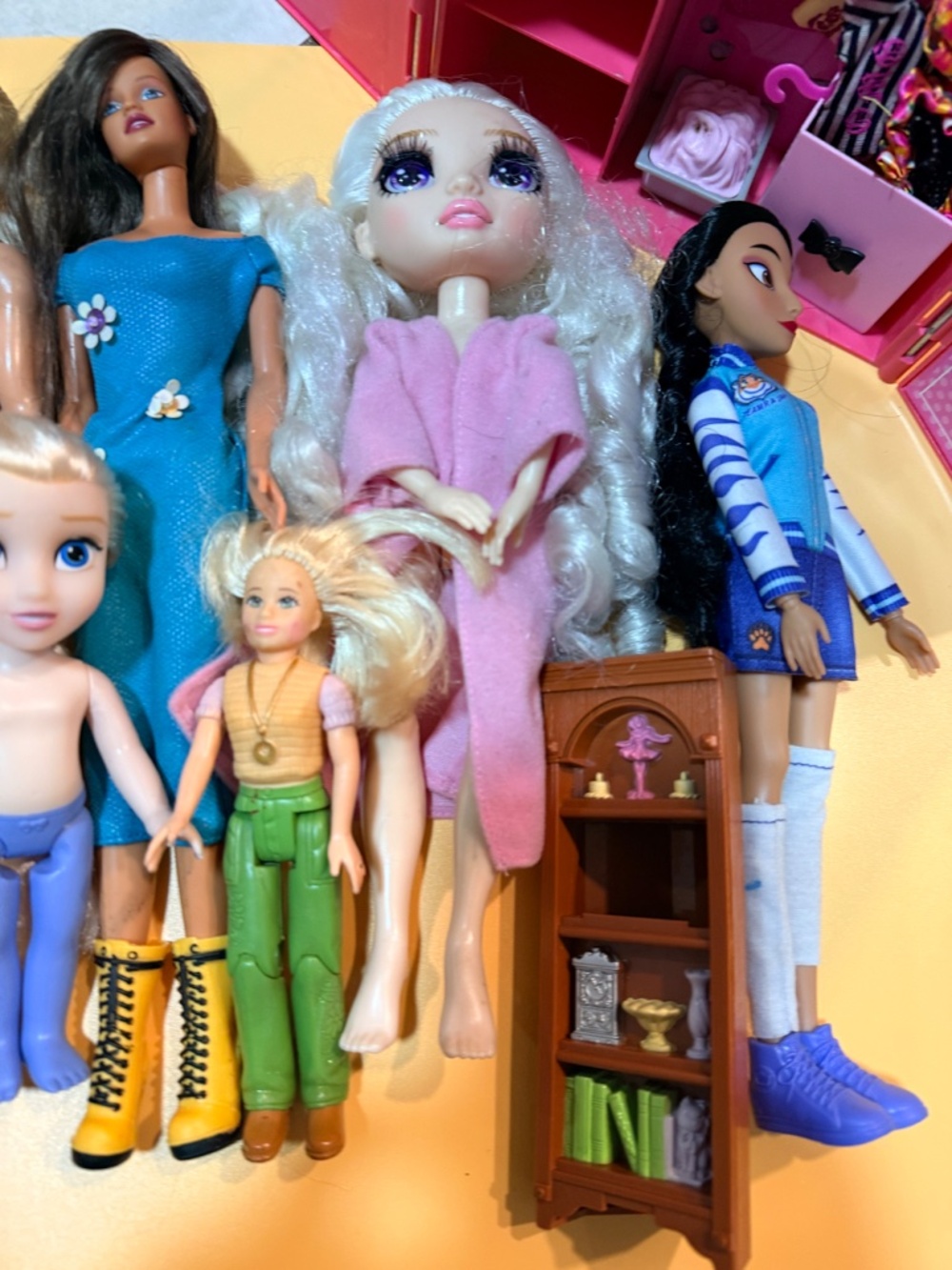 Barbie LOL OMG Doll Bundle Wardrobe Closet Accessories Lot - Picture 4 of 7